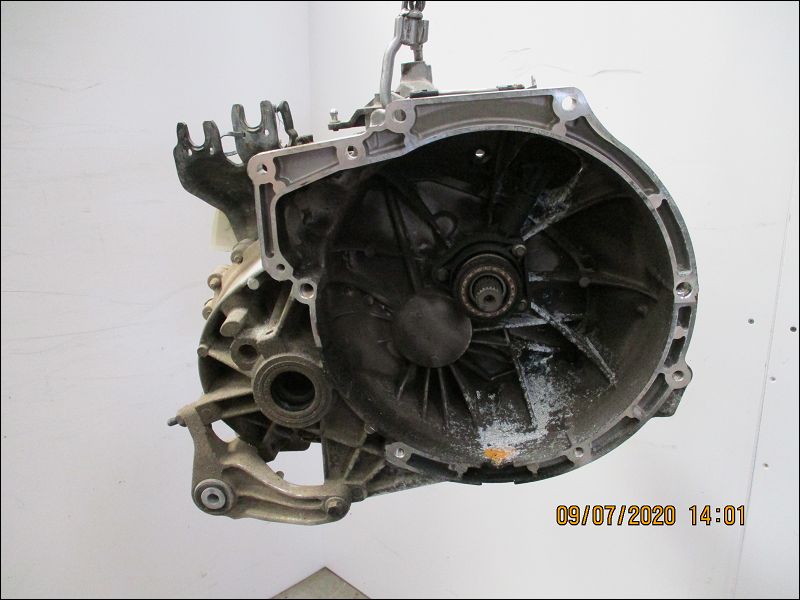 VOLVO-BOITE A VITESSE MECANIQUE