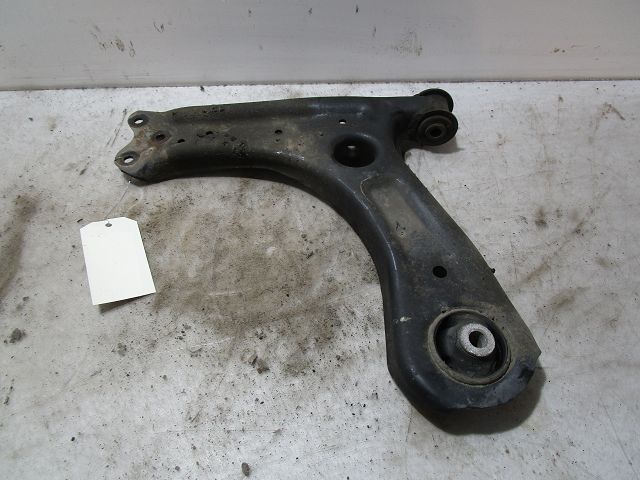 VOLKSWAGEN-TRIANGLE INF AVG