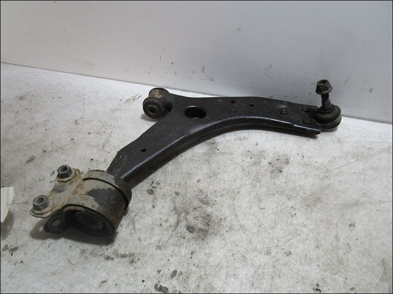 FORD-TRIANGLE INF AVD
