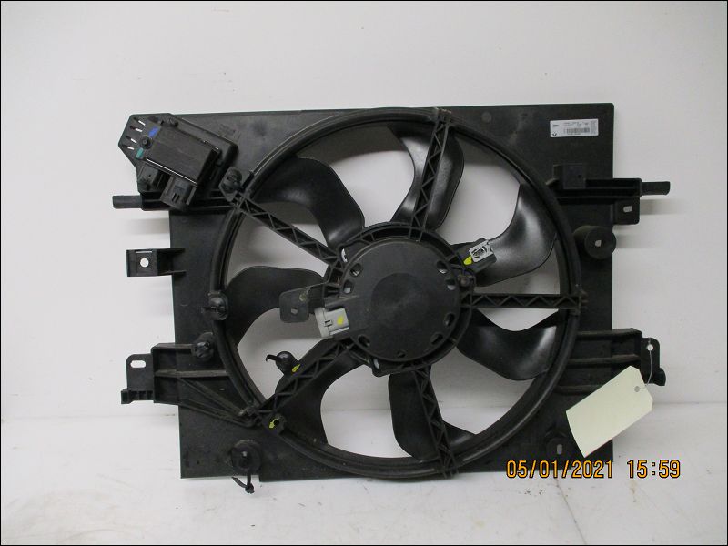 RENAULT-VENTILATEUR DE REFROIDISSEMENT