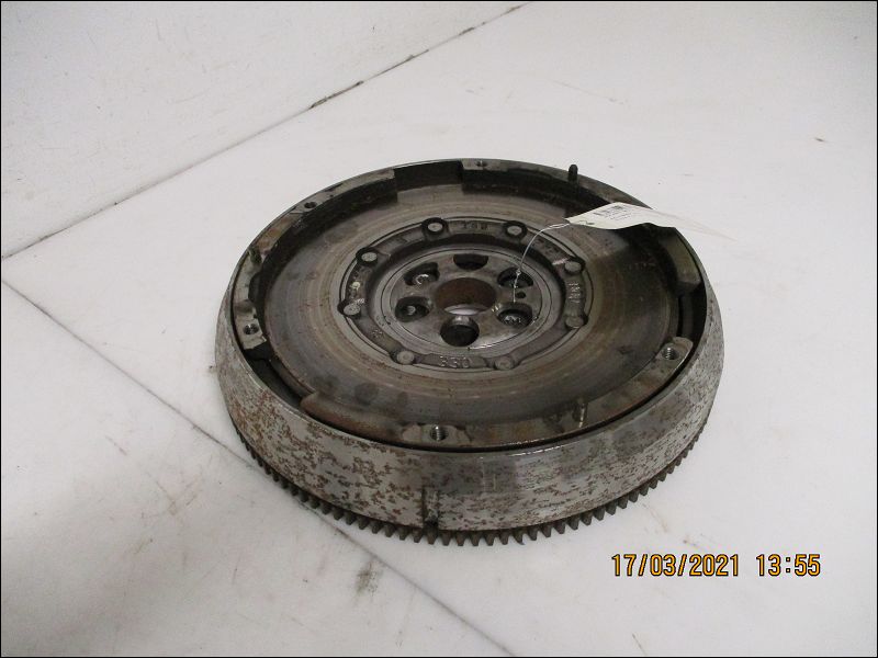 PEUGEOT-VOLANT MOTEUR