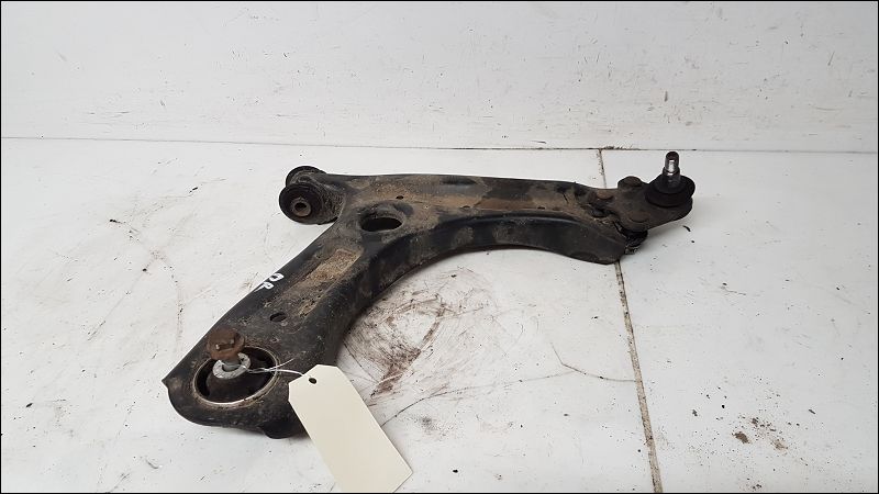 VOLKSWAGEN-TRIANGLE INF AVD