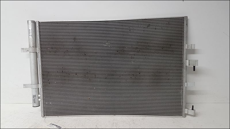 FORD-CONDENSEUR CLIM