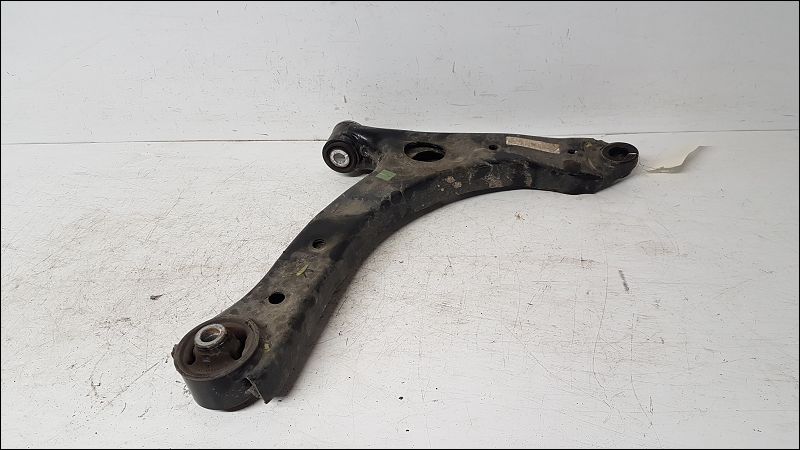 FORD-TRIANGLE INF AVD