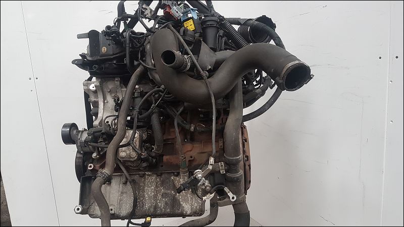PEUGEOT-MOTEUR COMPLET