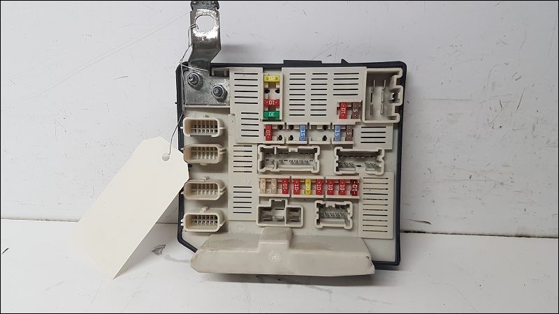 RENAULT-BSM (BOITIER SERVITUDE MOTEUR)