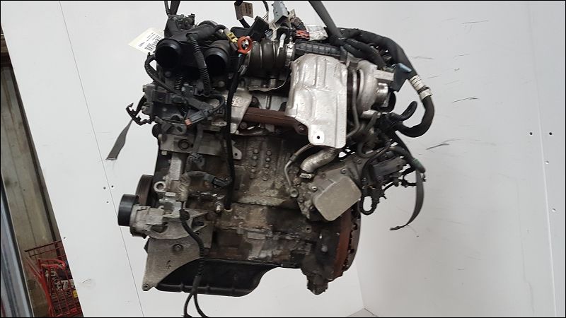 PEUGEOT-MOTEUR COMPLET