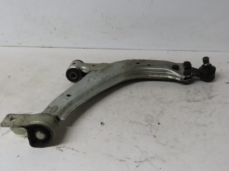 PEUGEOT-TRIANGLE INF AVD