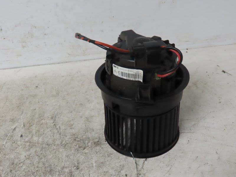 PEUGEOT-MOTEUR VENTILATEUR CHAUFFAGE