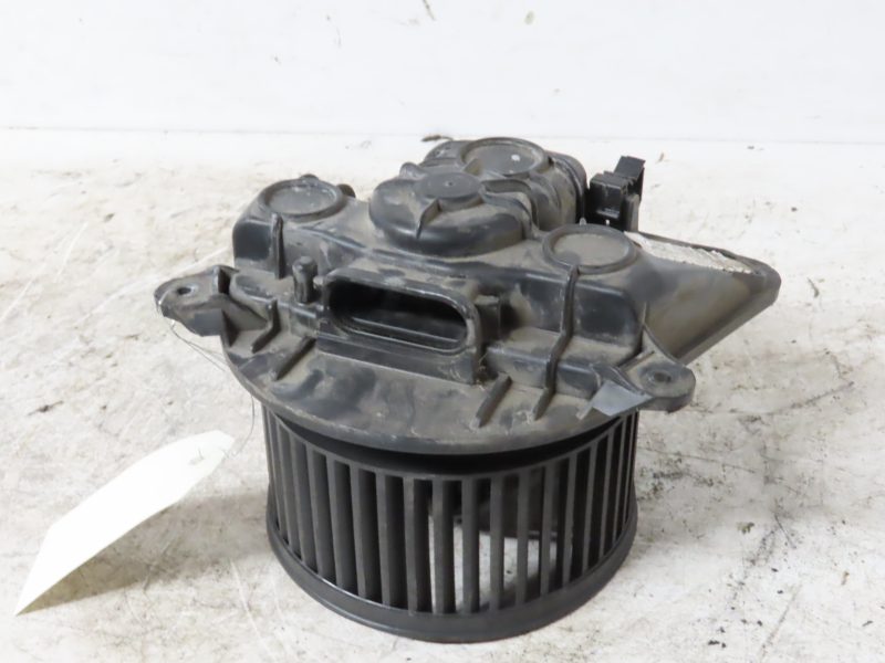 RENAULT-MOTEUR VENTILATEUR CHAUFFAGE