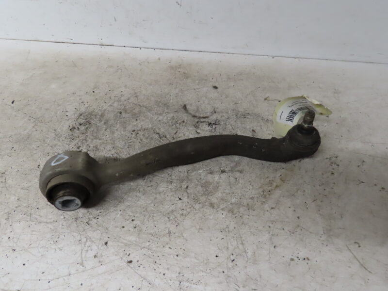 MERCEDES-TRIANGLE INF AVD