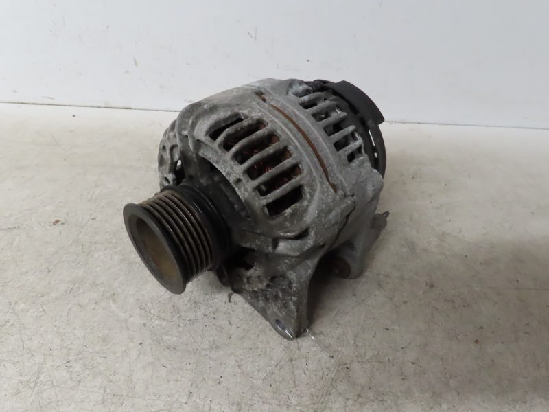 VOLKSWAGEN-ALTERNATEUR