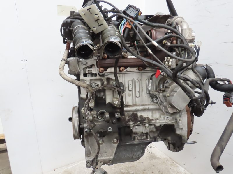 PEUGEOT-MOTEUR COMPLET