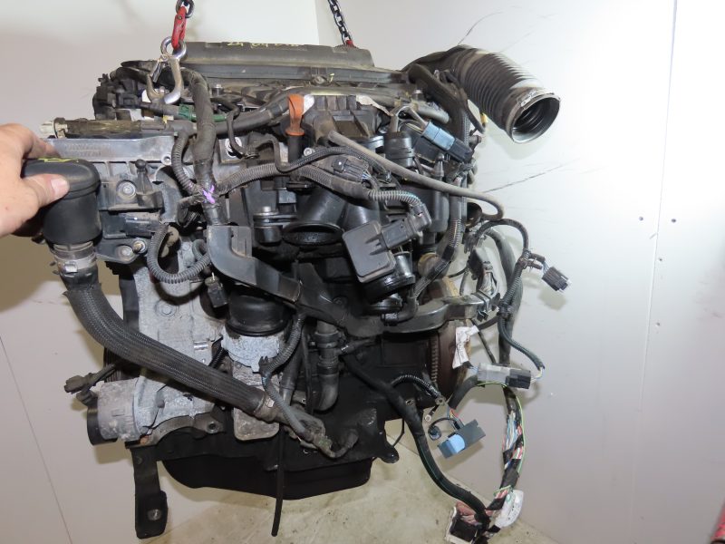 PEUGEOT-MOTEUR COMPLET