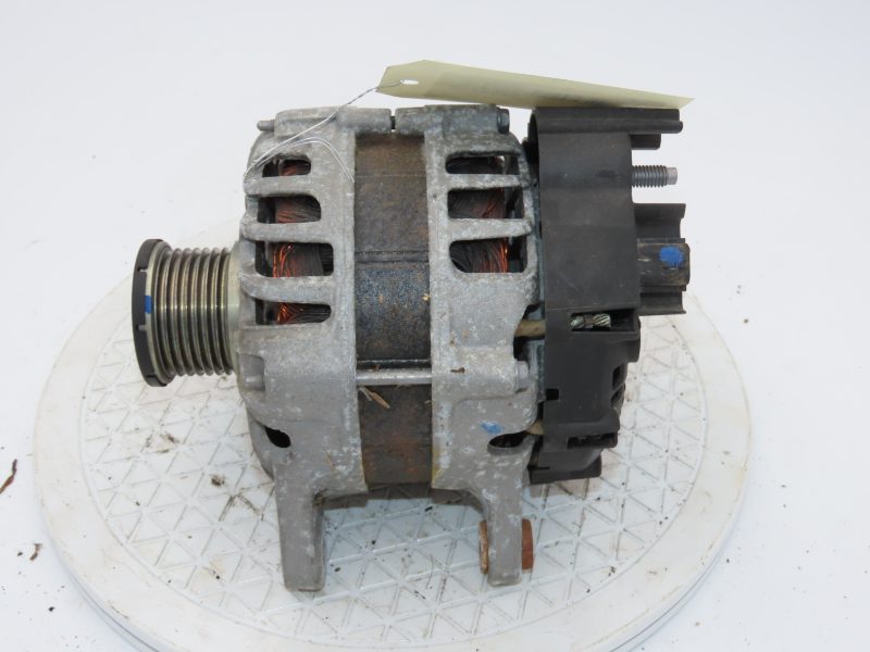 NISSAN-ALTERNATEUR