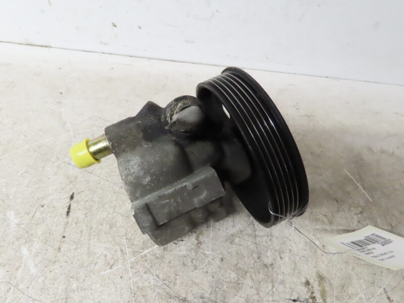 RENAULT-POMPE DIRECTION ASSISTEE