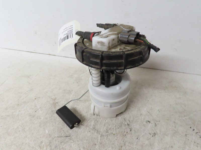 RENAULT-POMPE CARBURANT IMMERGEE