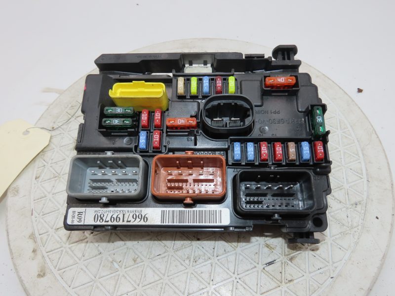 PEUGEOT-BSM (BOITIER SERVITUDE MOTEUR)