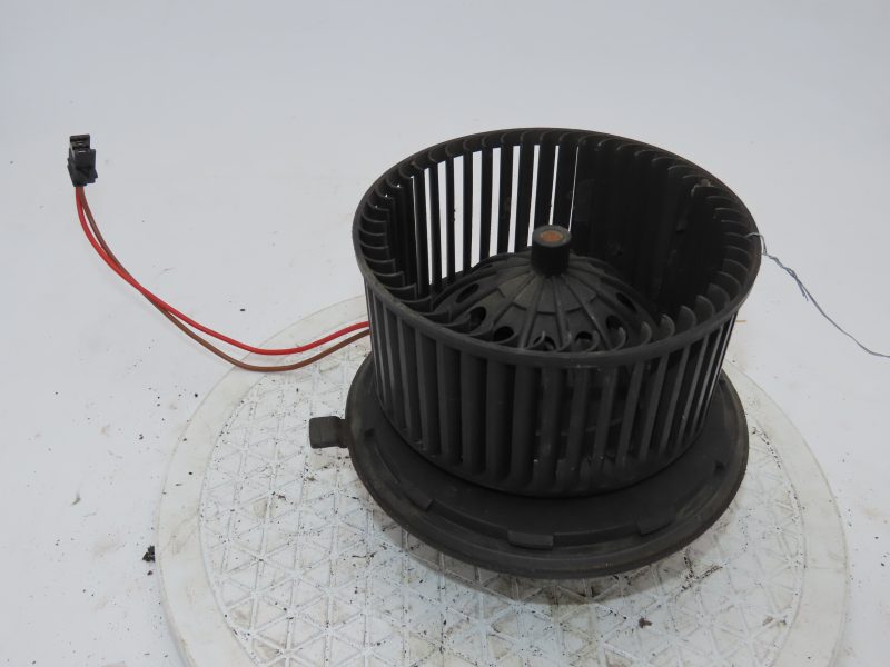RENAULT-MOTEUR VENTILATEUR CHAUFFAGE
