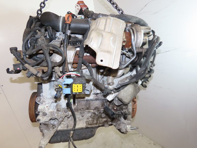 PEUGEOT-MOTEUR COMPLET