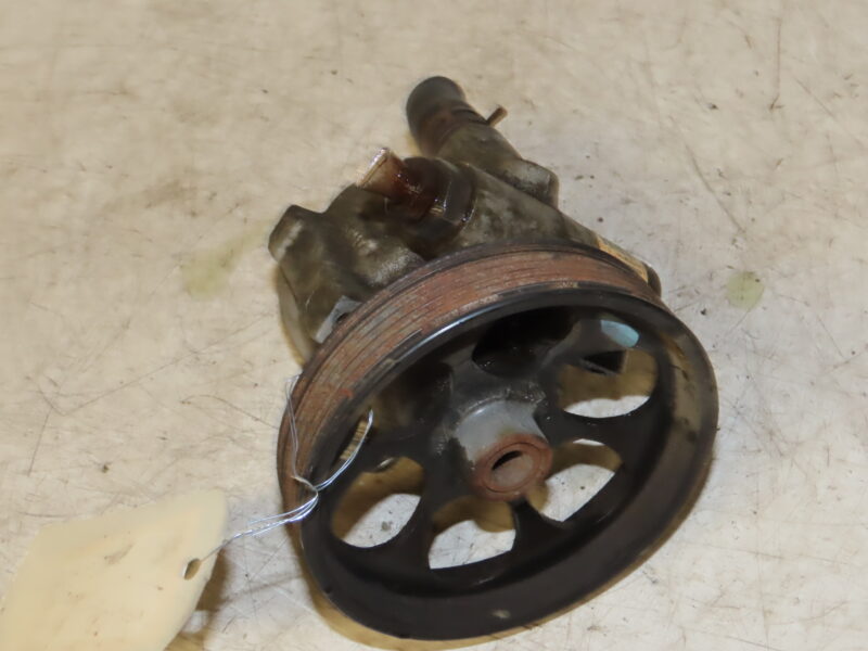 RENAULT-POMPE DIRECTION ASSISTEE