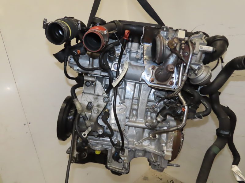 PEUGEOT-MOTEUR COMPLET