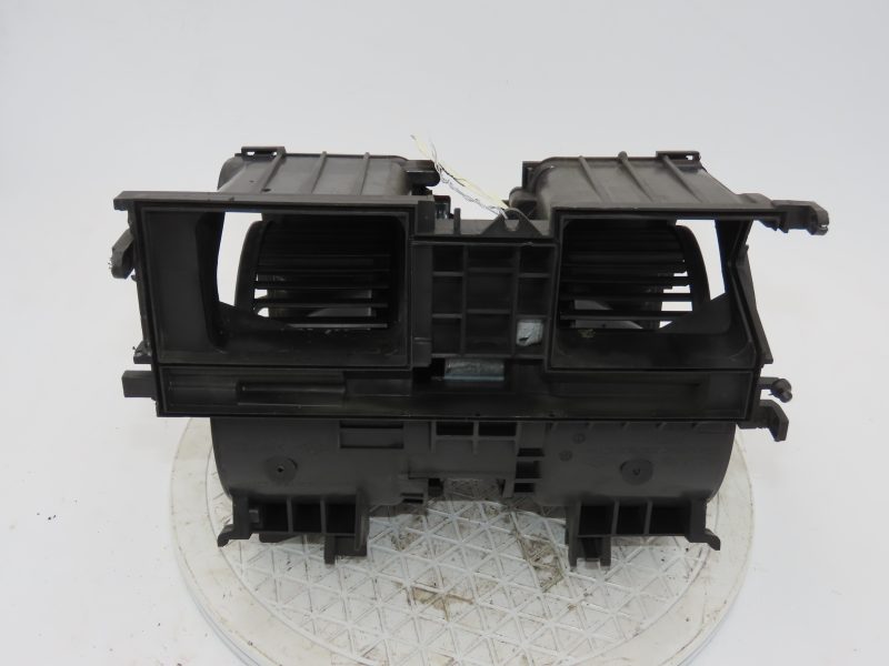 RENAULT-MOTEUR VENTILATEUR CHAUFFAGE