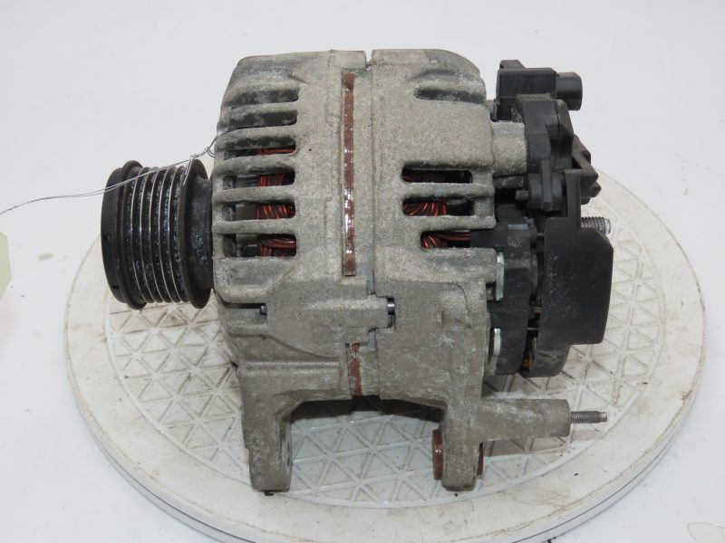 VOLKSWAGEN-ALTERNATEUR