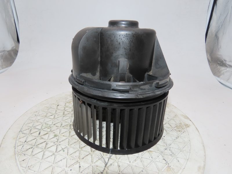 FORD-MOTEUR VENTILATEUR CHAUFFAGE