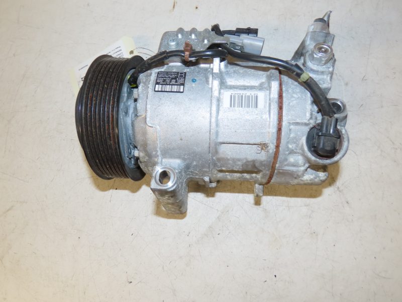 RENAULT-COMPRESSEUR AIR CONDITIONNE