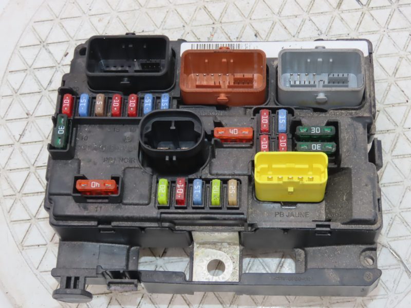 CITROEN-BSM (BOITIER SERVITUDE MOTEUR)