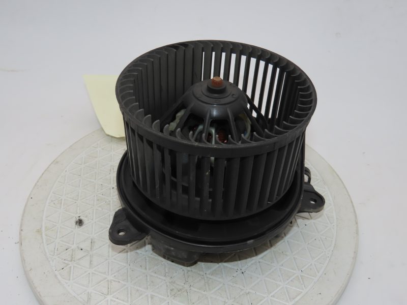 RENAULT-MOTEUR VENTILATEUR CHAUFFAGE