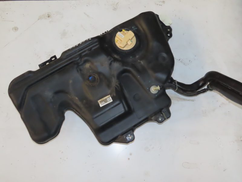 RENAULT-RESERVOIR CARBURANT