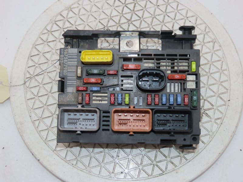 CITROEN-BSM (BOITIER SERVITUDE MOTEUR)