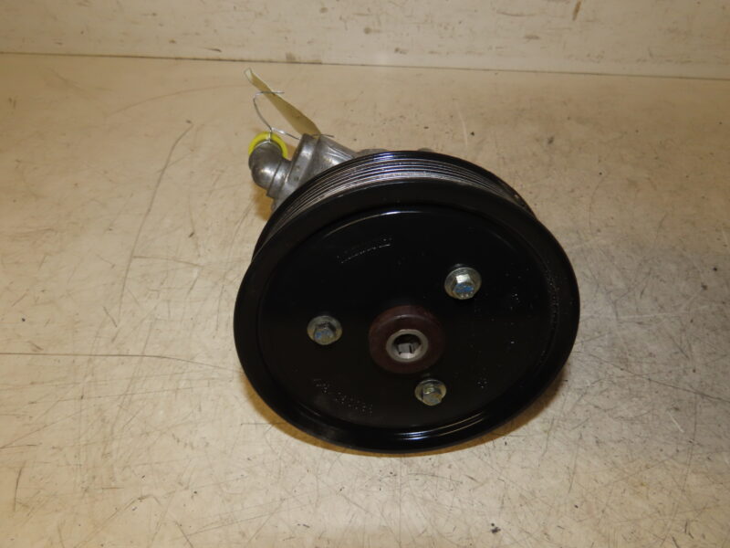 RENAULT-POMPE DIRECTION ASSISTEE