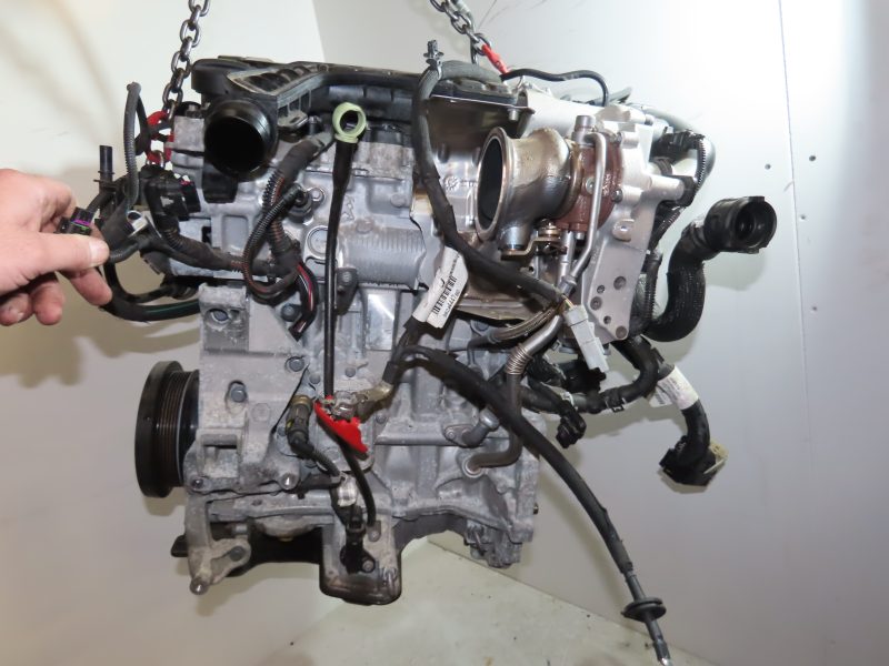PEUGEOT-MOTEUR COMPLET