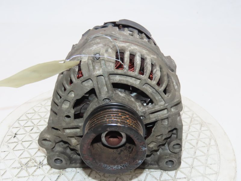 VOLKSWAGEN-ALTERNATEUR