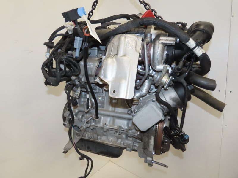 PEUGEOT-MOTEUR COMPLET