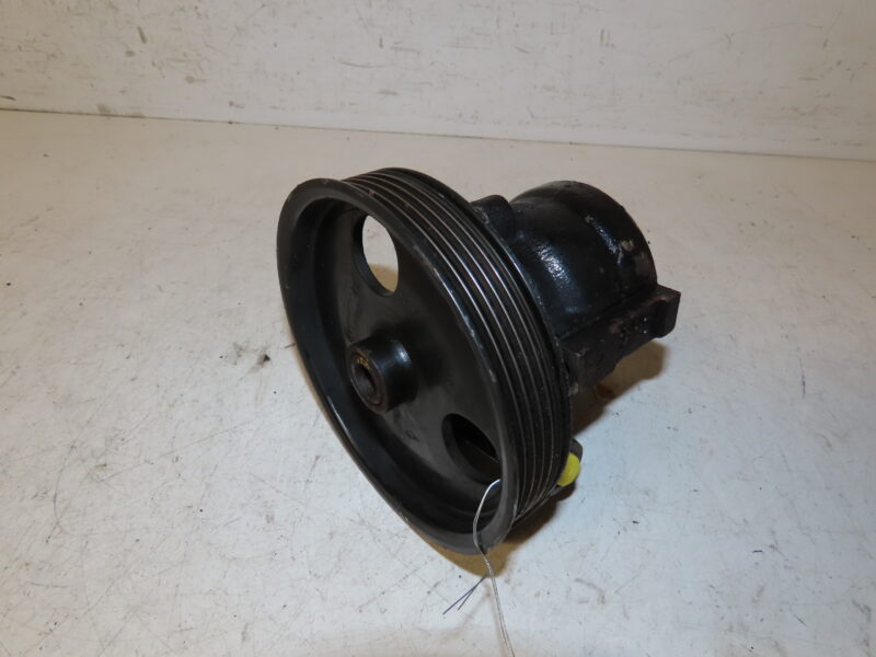 RENAULT-POMPE DIRECTION ASSISTEE