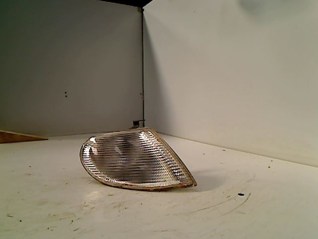 VOLKSWAGEN-CLIGNOTANT D