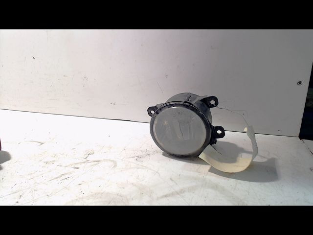 FIAT-PHARE ANTIBROUILLARD AVD