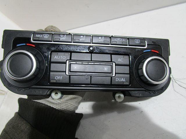VOLKSWAGEN-COMMANDE DE CHAUFFAGE
