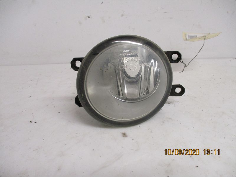 TOYOTA-PHARE ANTIBROUILLARD AVG