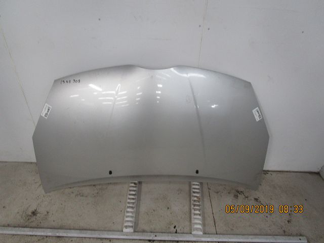 TOYOTA-CAPOT