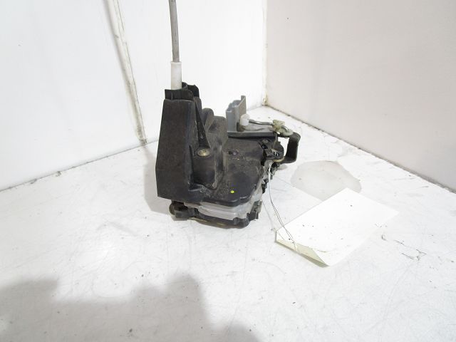 PEUGEOT-SERRURE PORTE AVG