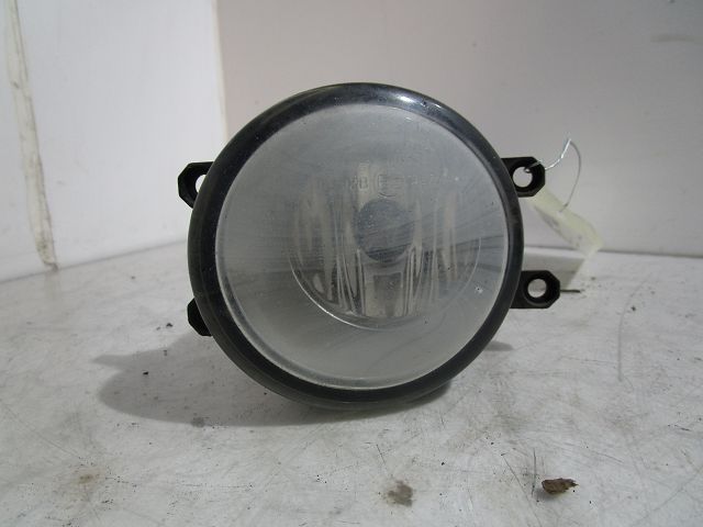 TOYOTA-PHARE ANTIBROUILLARD AVG
