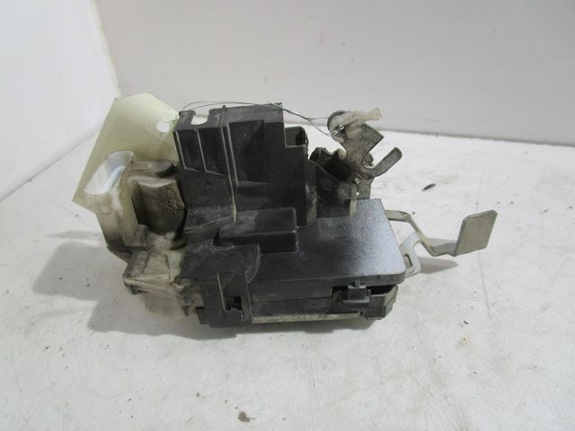 PEUGEOT-SERRURE PORTE AVG