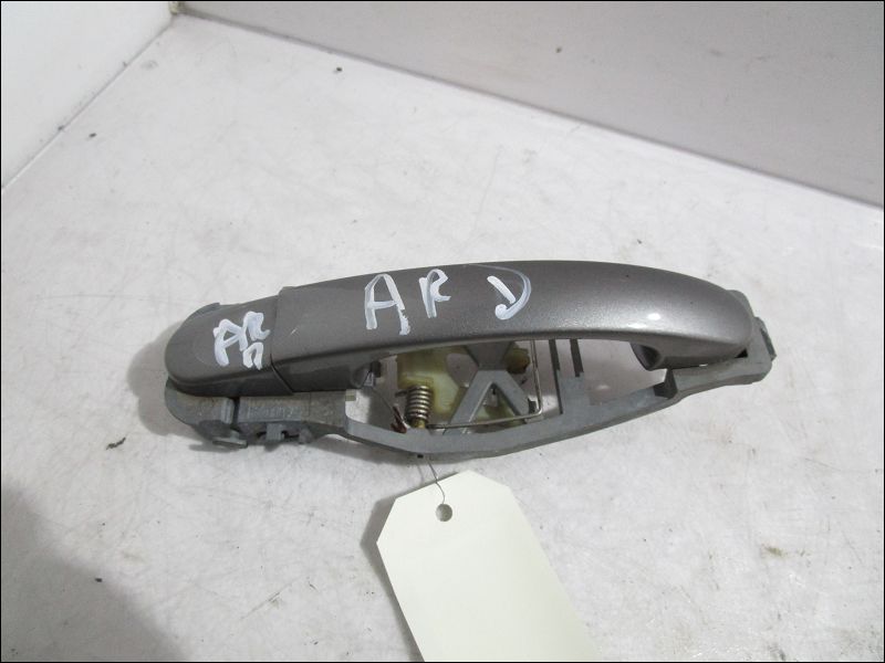 VOLKSWAGEN-POIGNEE EXT PORTE ARD