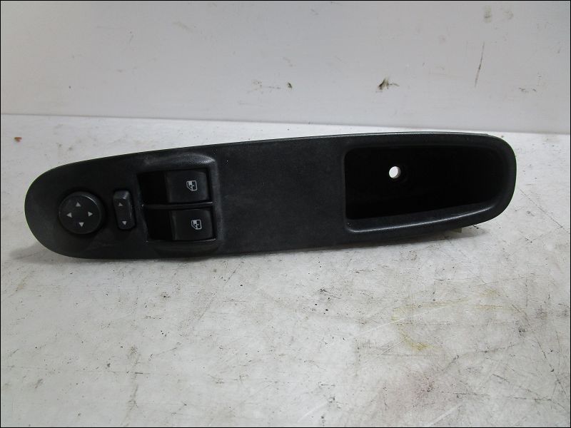 FIAT-COMMANDE LEVE-GLACE PORTE AVG