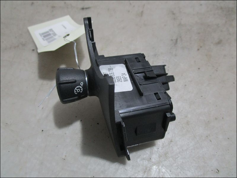 RENAULT-COMMANDE REGULATEUR DE VITESSE